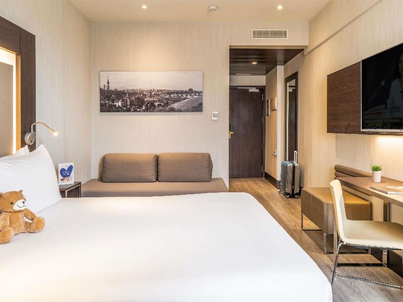 Novotel Madrid Center image