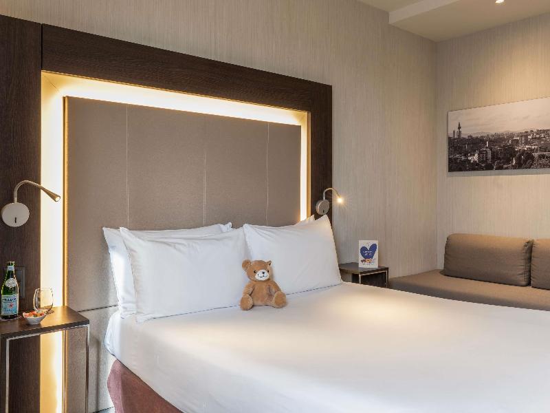 Novotel Madrid Center image