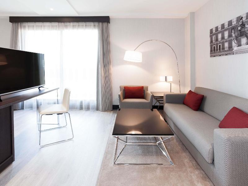 Novotel Madrid Center image