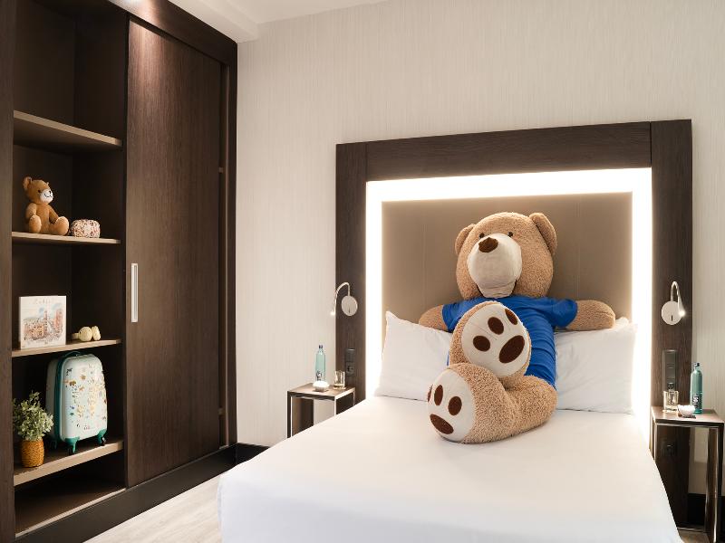 Novotel Madrid Center image