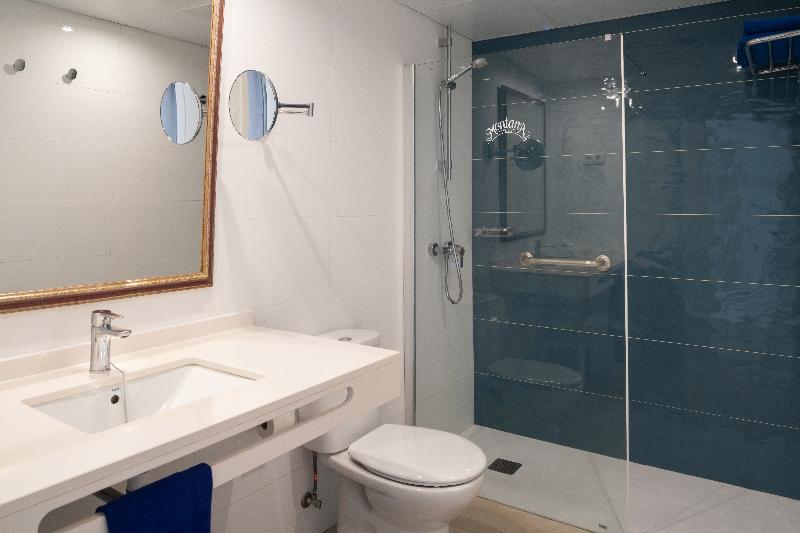 Suite Hotel Montana Club image