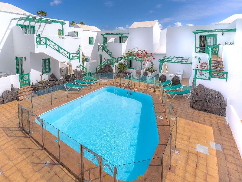 Apartamentos Celeste image