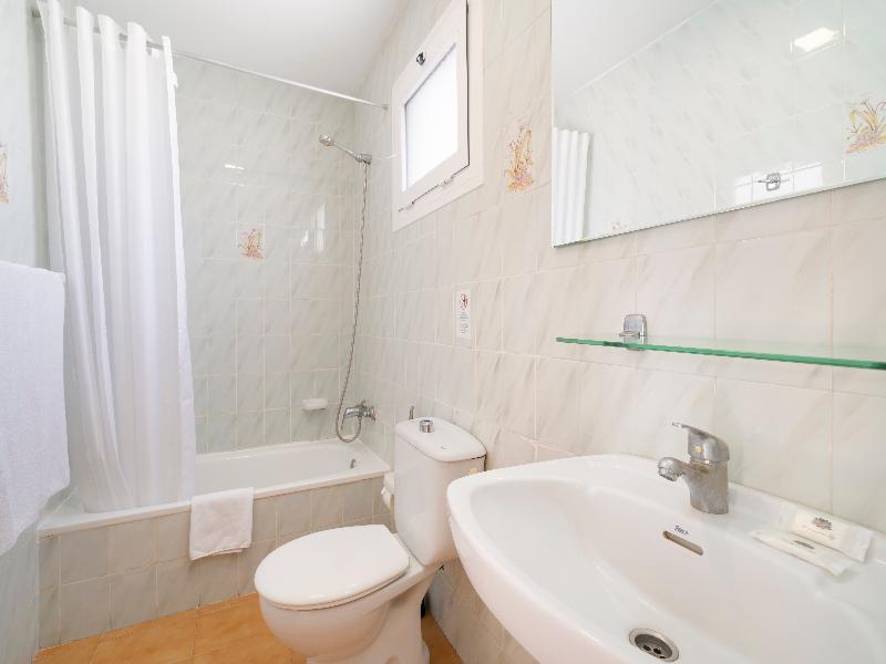 Apartamentos Celeste image