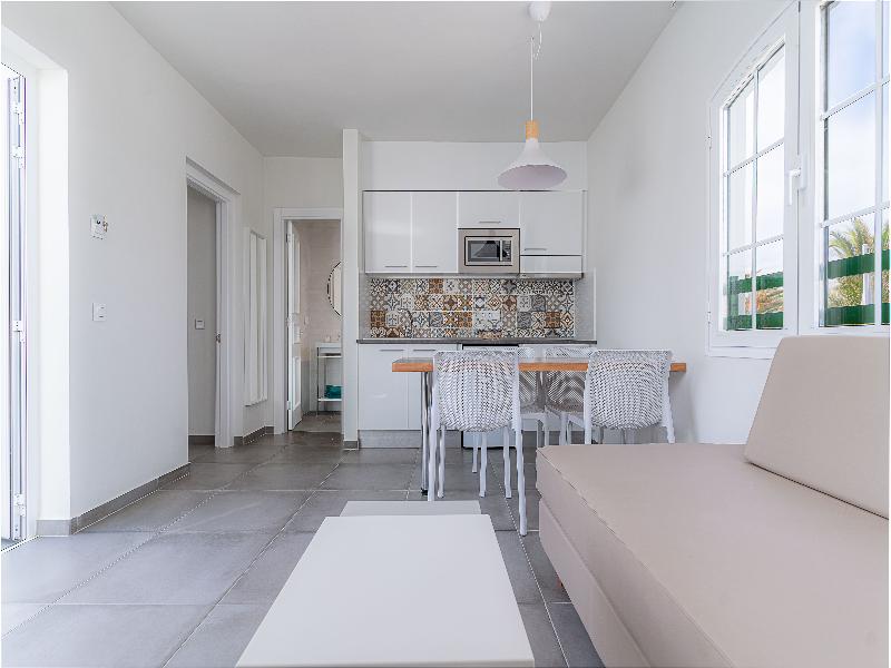 Apartamentos Celeste image