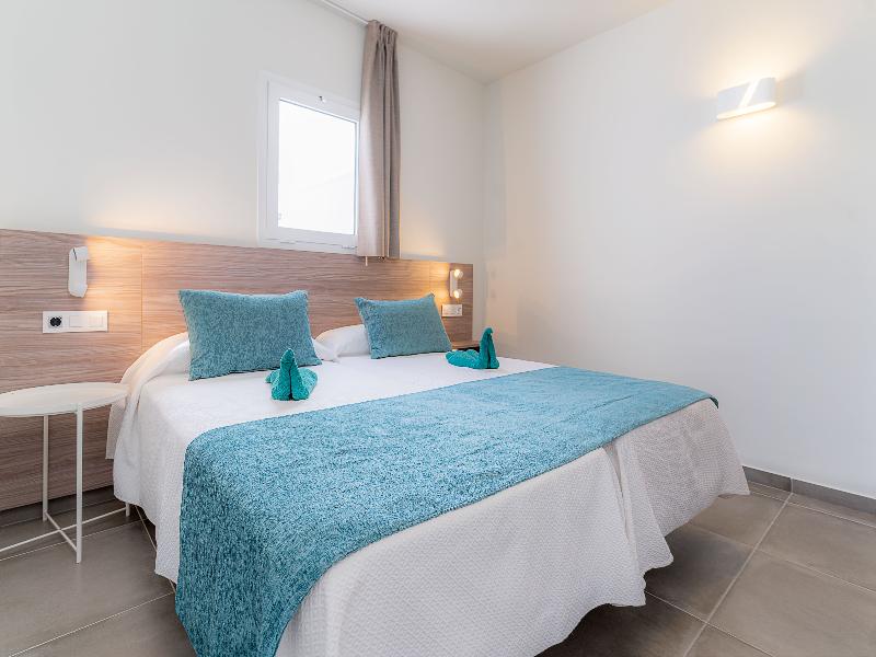 Apartamentos Celeste image