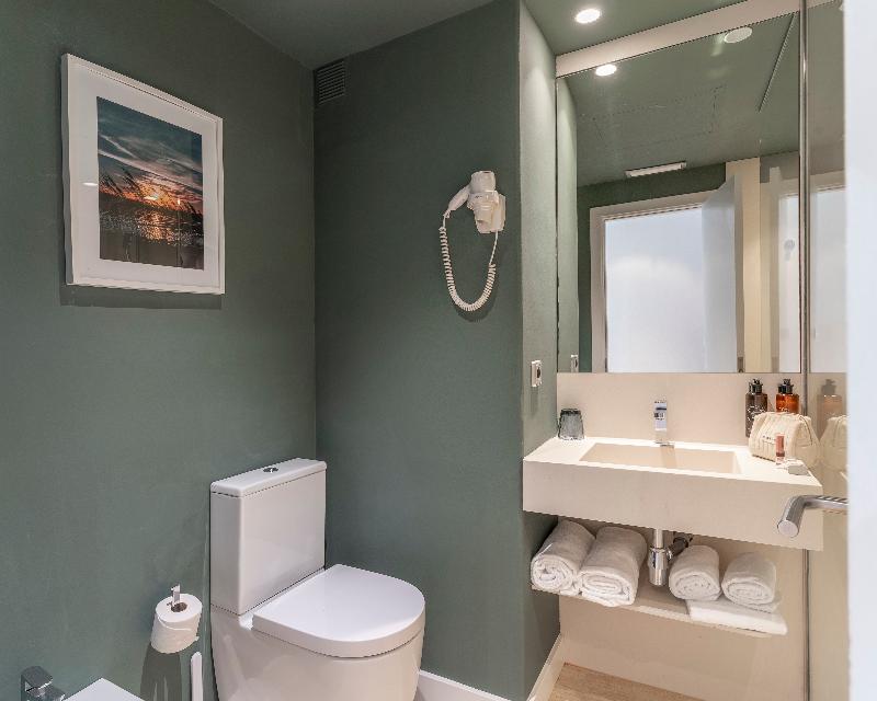Prestige Victoria image