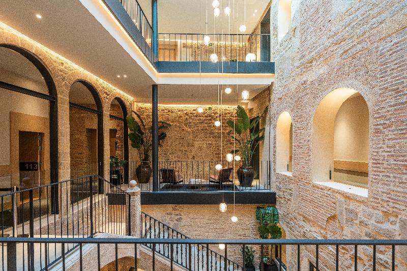 Gran Hotel Barcino 4*S image