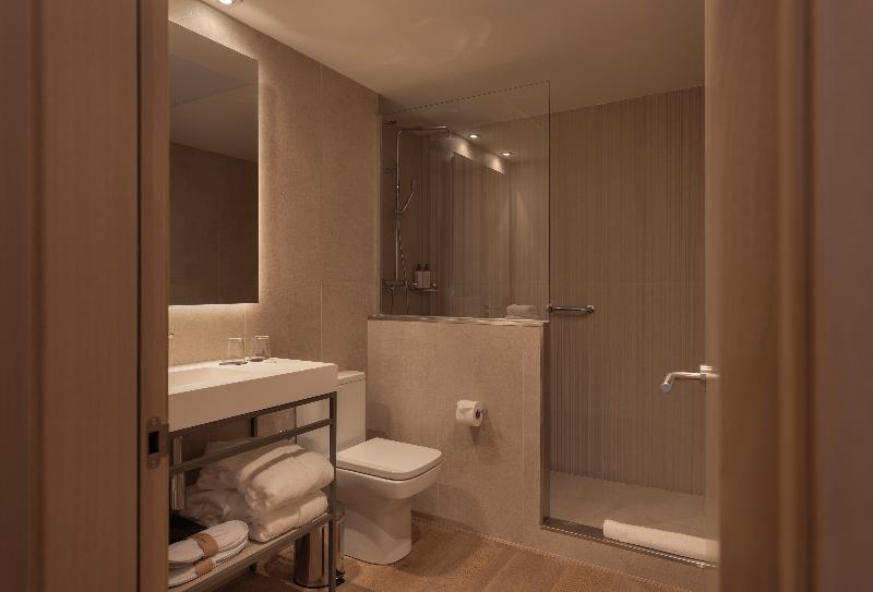 Gran Hotel Barcino 4*S image