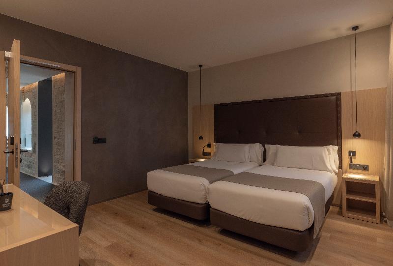 Gran Hotel Barcino 4*S image