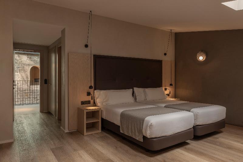 Gran Hotel Barcino 4*S image