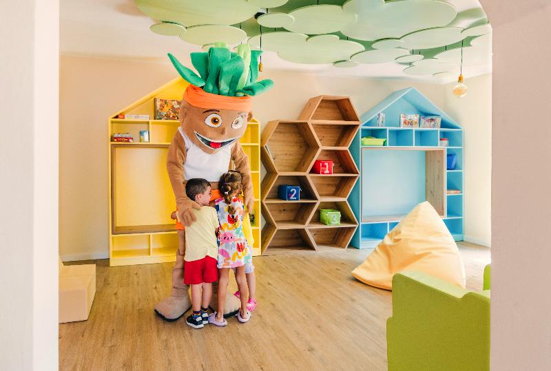 Hotel Jardín Tecina image
