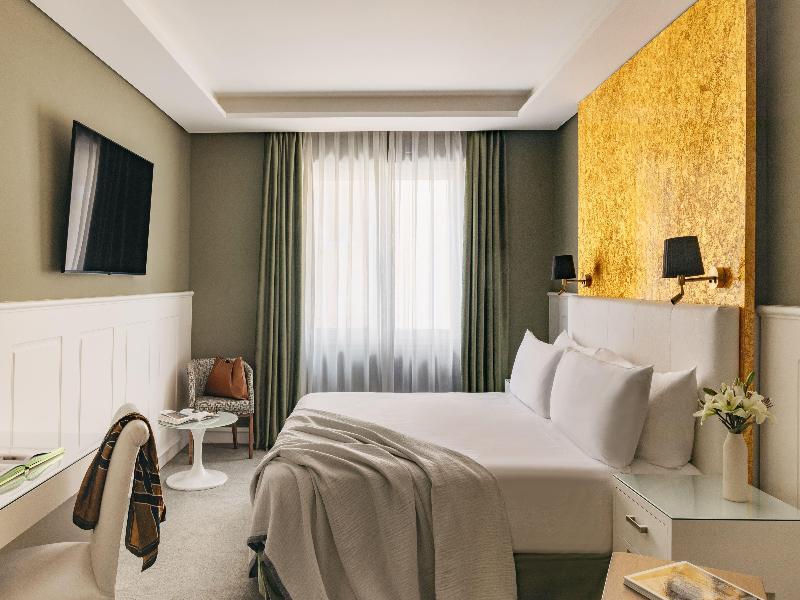Hotel Colón Gran Meliá image