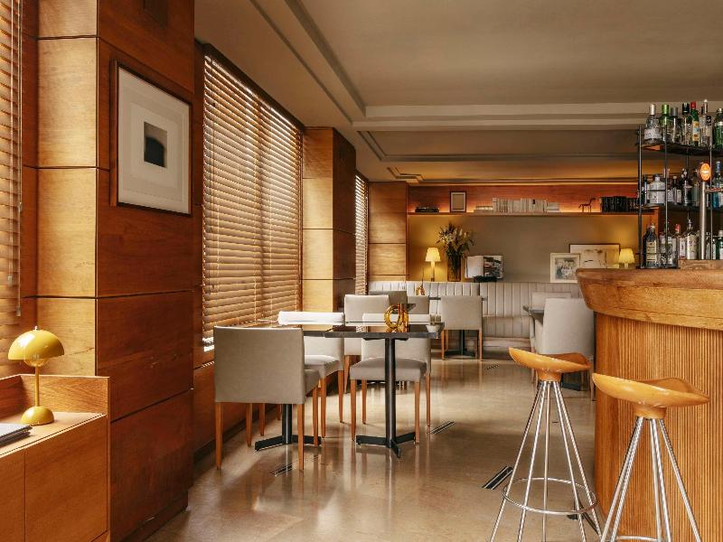 Hotel Villa Real image