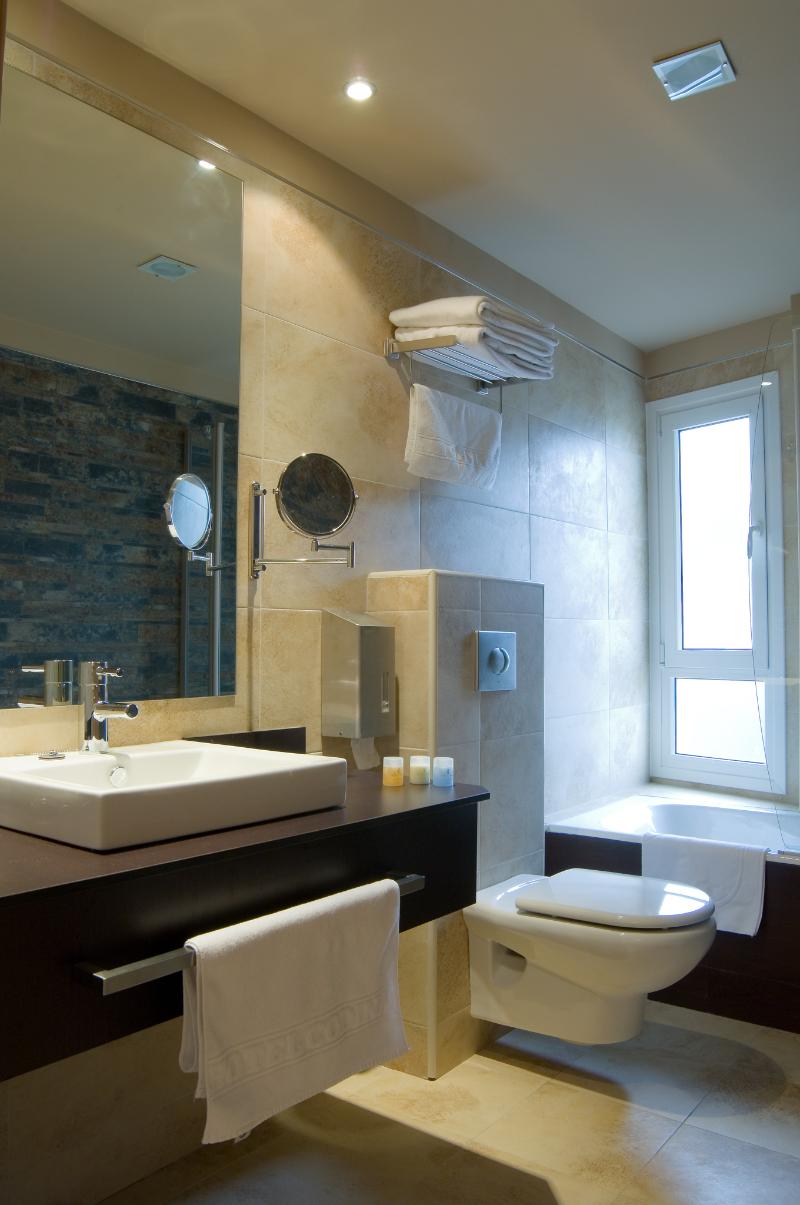 Sercotel Codina image