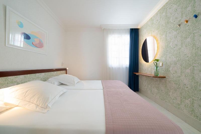 Plus Fariones Apartamentos image