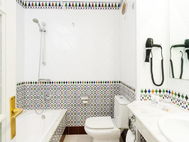 Plus Fariones Apartamentos image