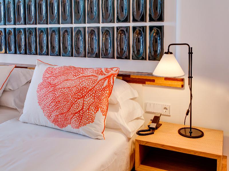 Hotel Fariones image