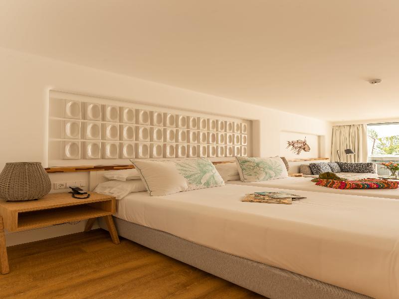 Hotel Fariones image