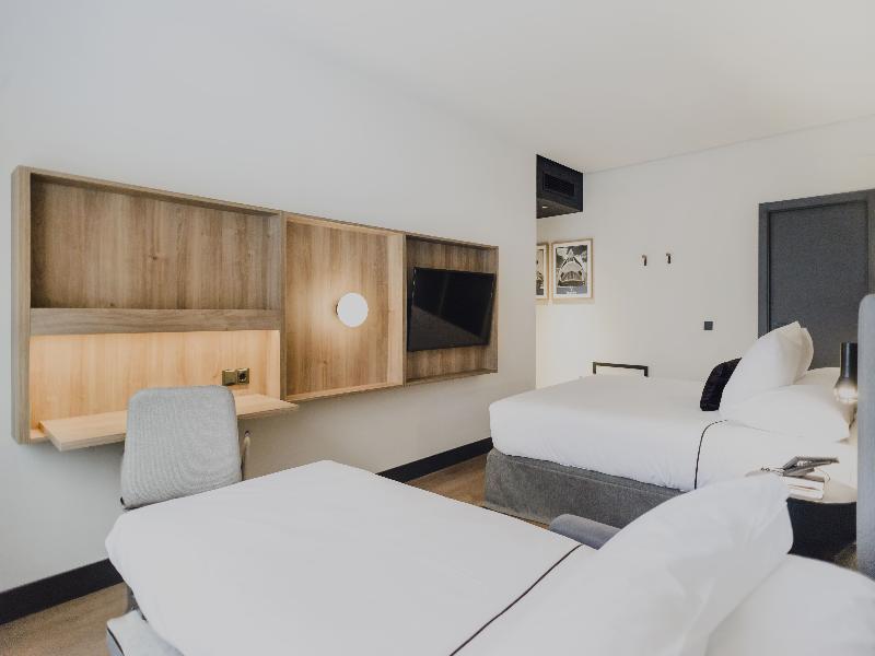Dimar Atiram Hotel image