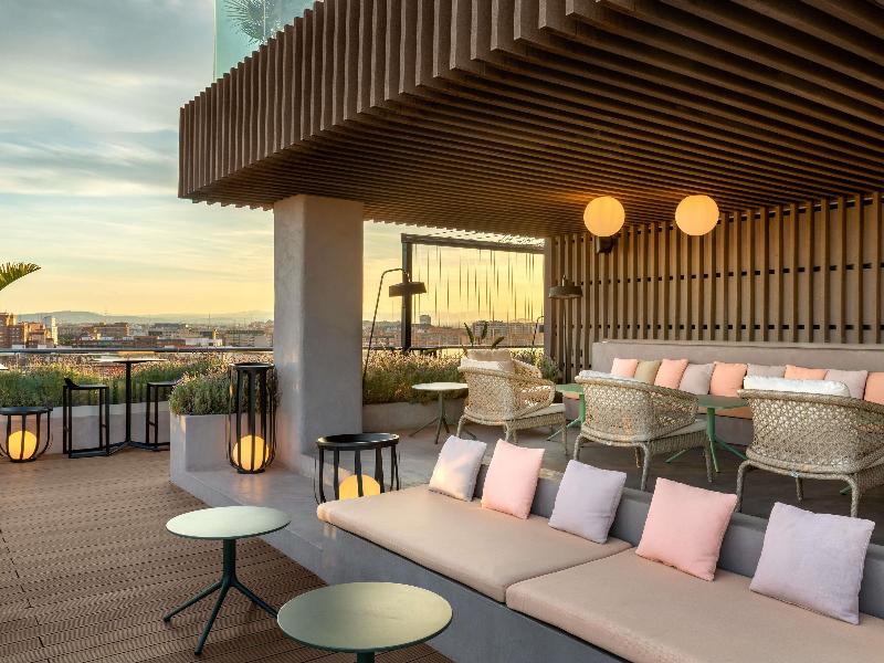 Novotel Valencia Lavant image