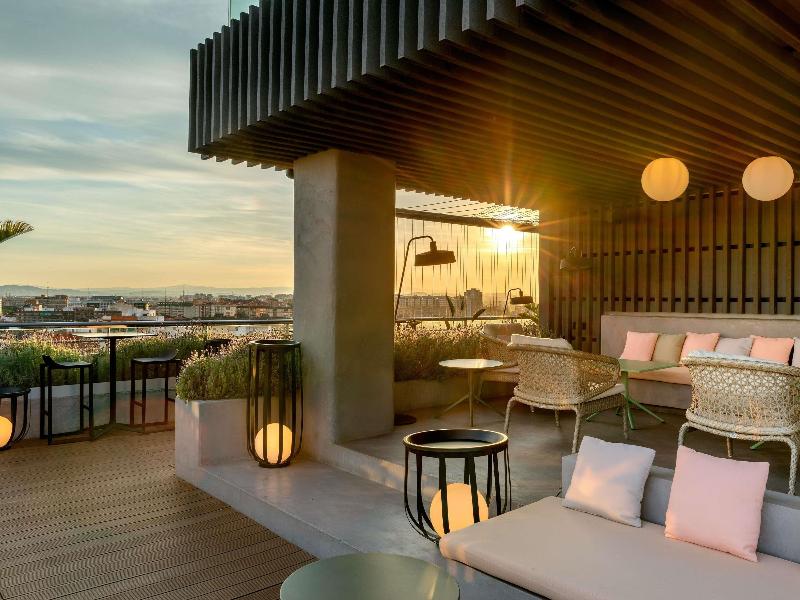 Novotel Valencia Lavant image