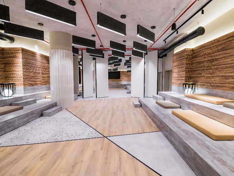 Novotel Valencia Lavant image