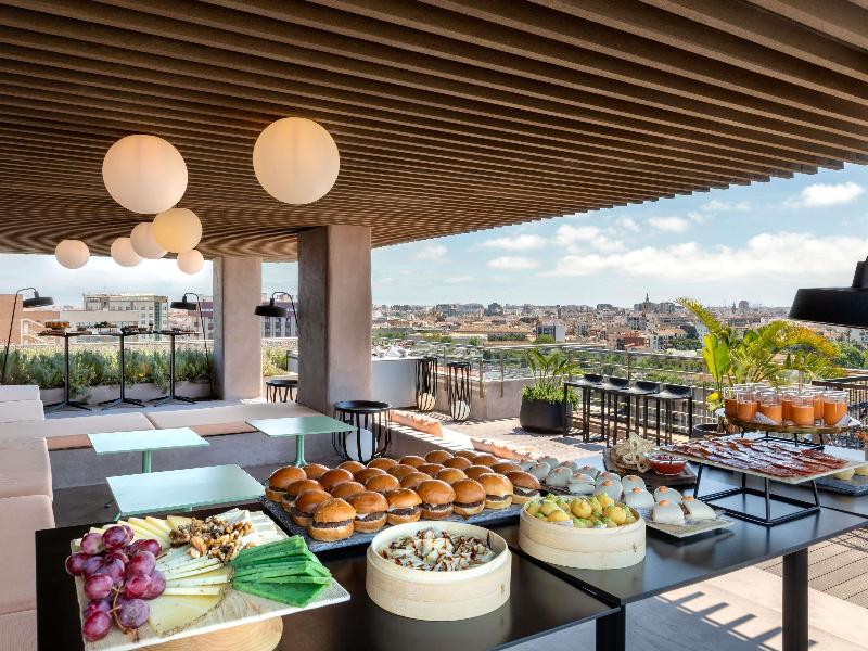Novotel Valencia Lavant image