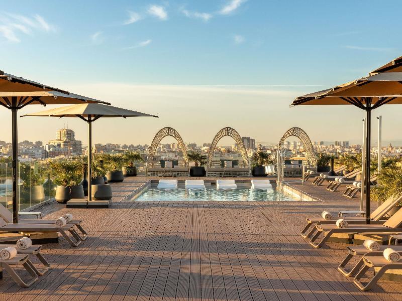 Novotel Valencia Lavant image