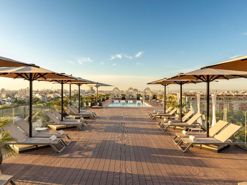 Novotel Valencia Lavant image
