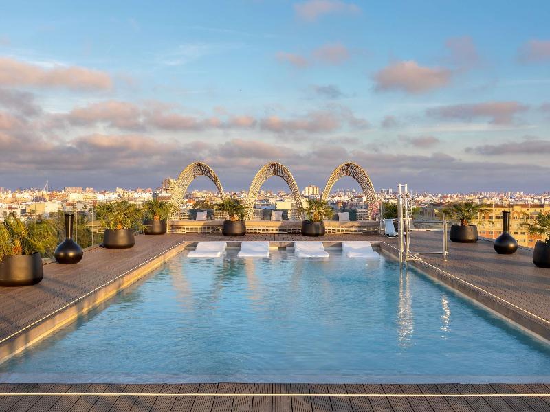 Novotel Valencia Lavant image