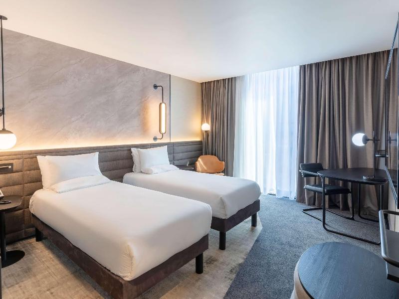 Novotel Valencia Lavant image