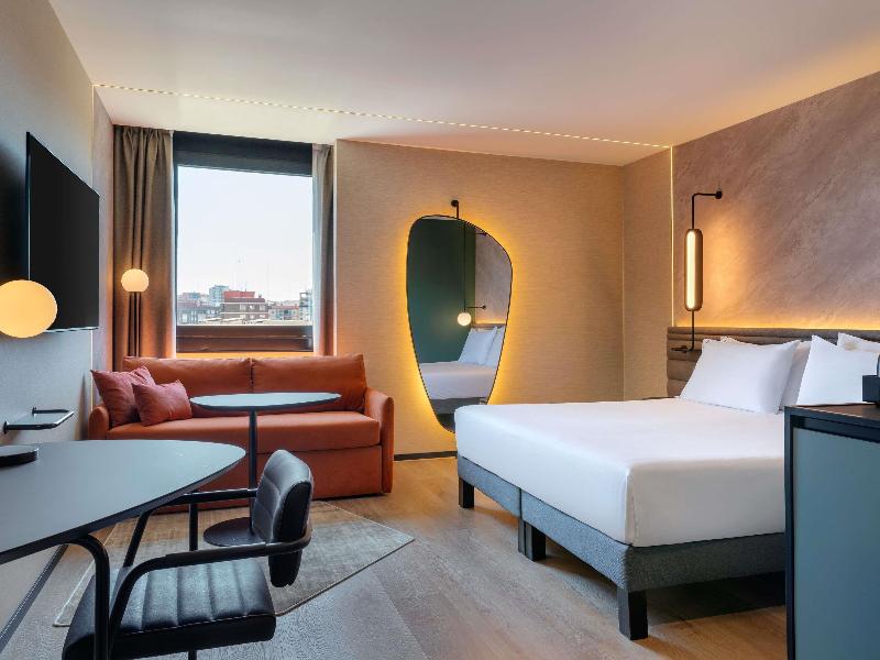 Novotel Valencia Lavant image