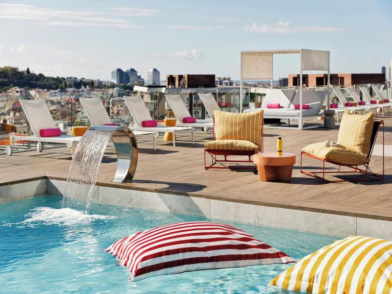 Moxy Barcelona image