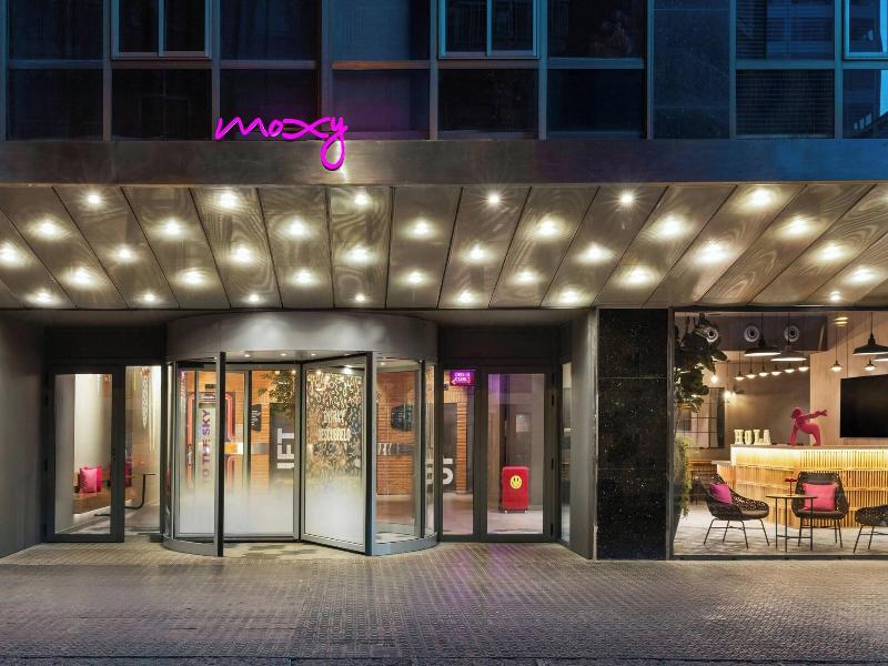 Moxy Barcelona image