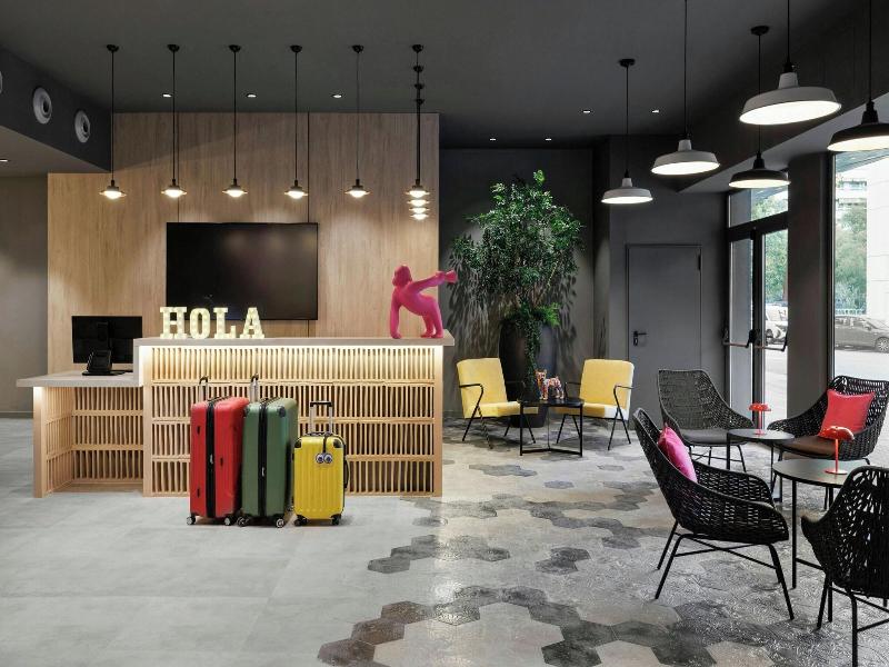 Moxy Barcelona image