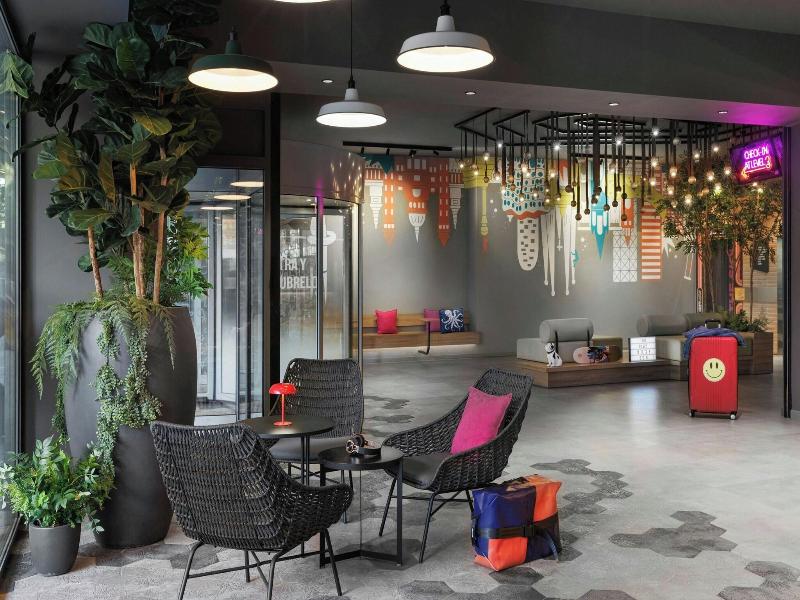 Moxy Barcelona image