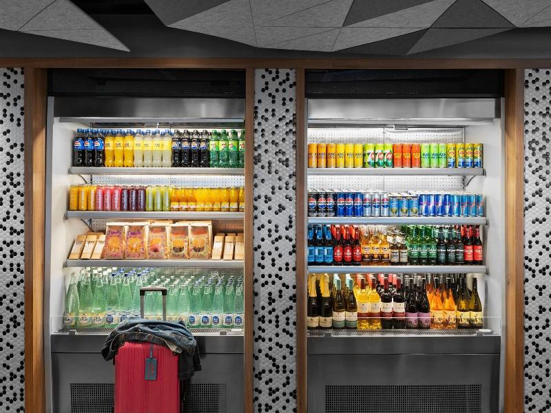 Moxy Barcelona image