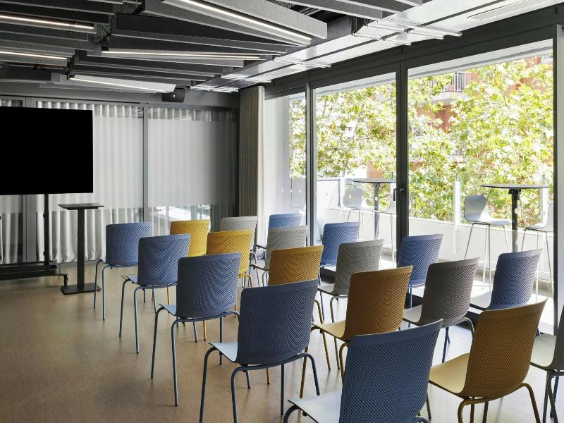 Moxy Barcelona image