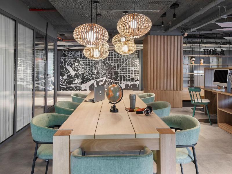 Moxy Barcelona image
