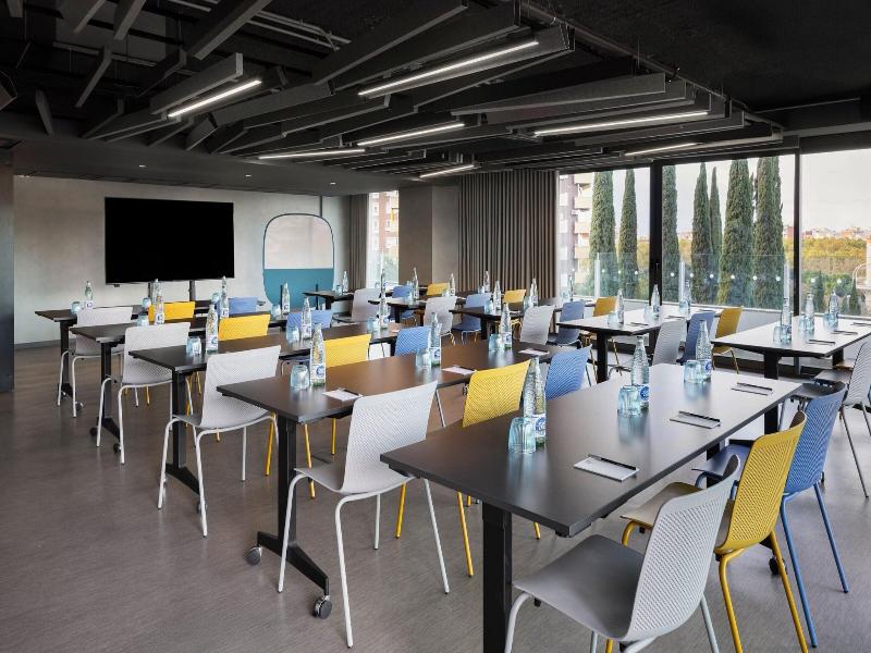 Moxy Barcelona image