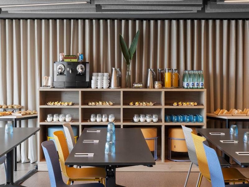 Moxy Barcelona image
