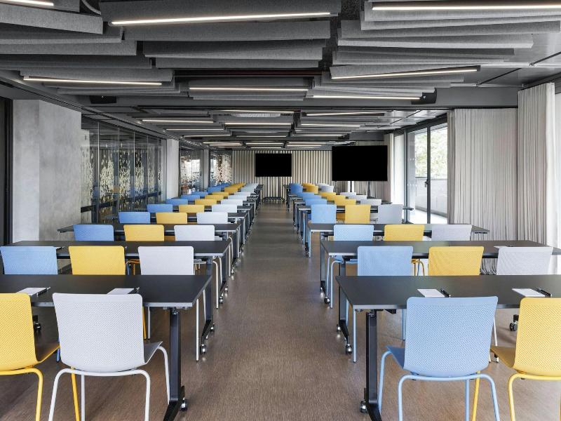 Moxy Barcelona image