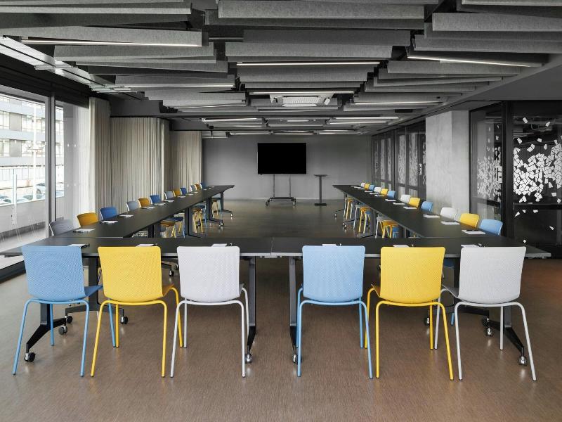 Moxy Barcelona image