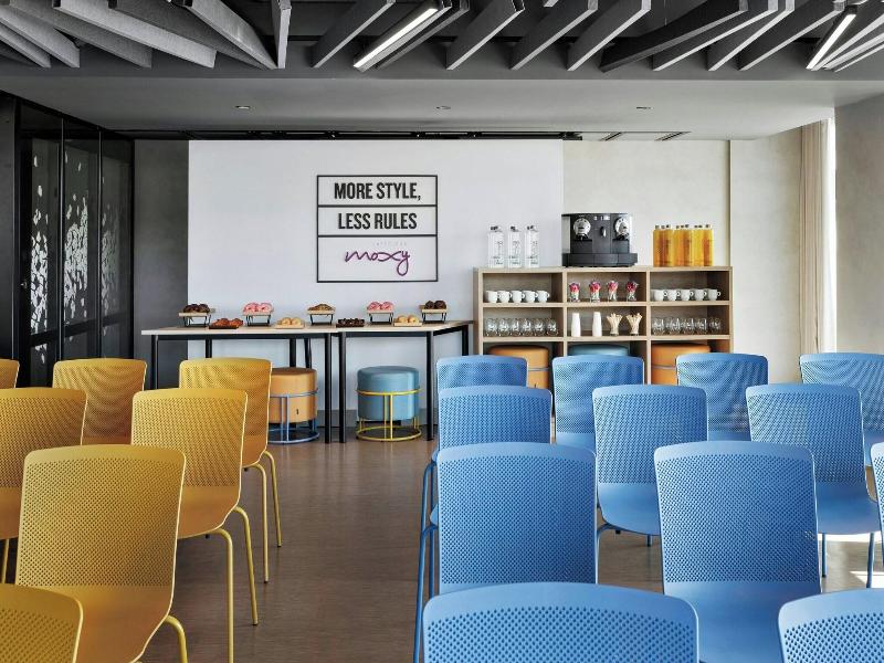 Moxy Barcelona image