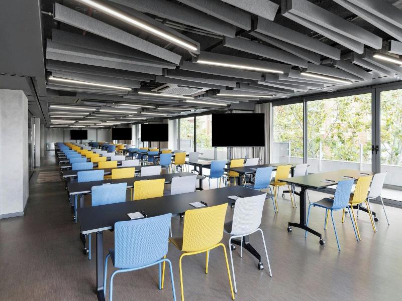 Moxy Barcelona image