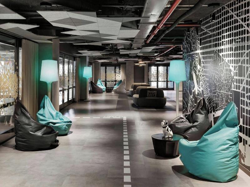 Moxy Barcelona image