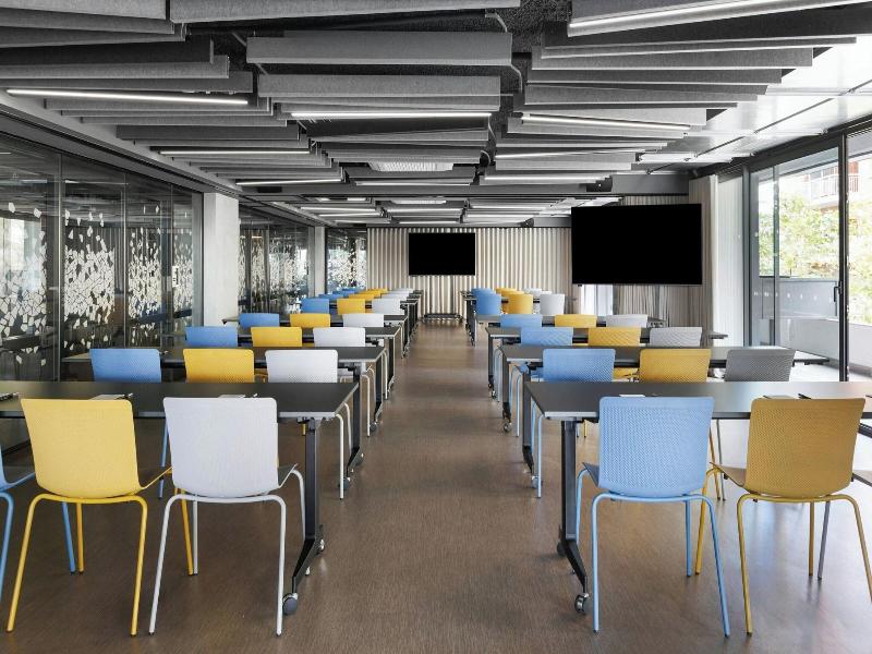 Moxy Barcelona image