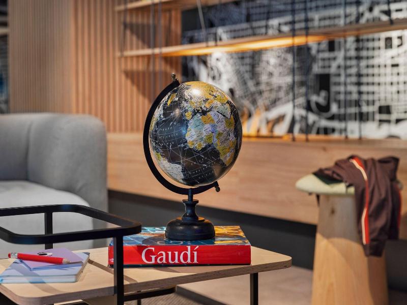 Moxy Barcelona image