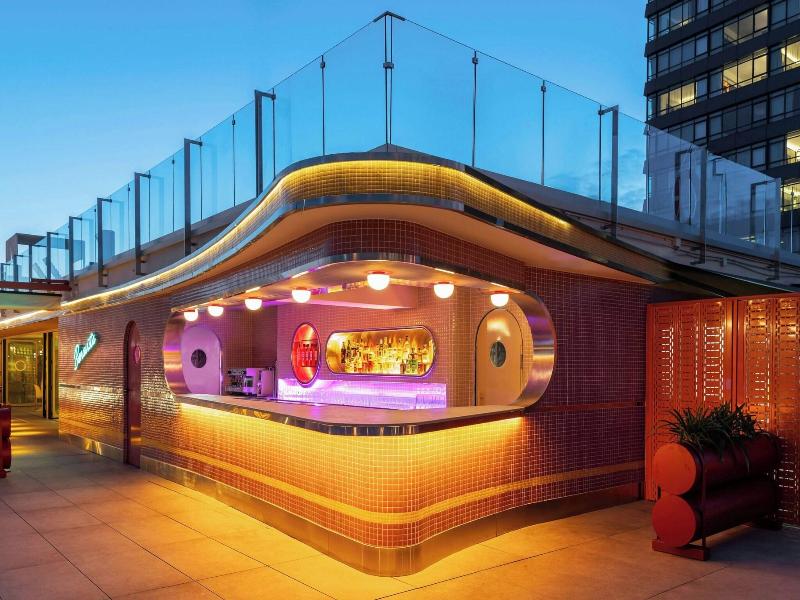 Moxy Barcelona image