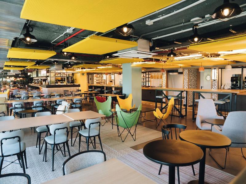 Moxy Barcelona image